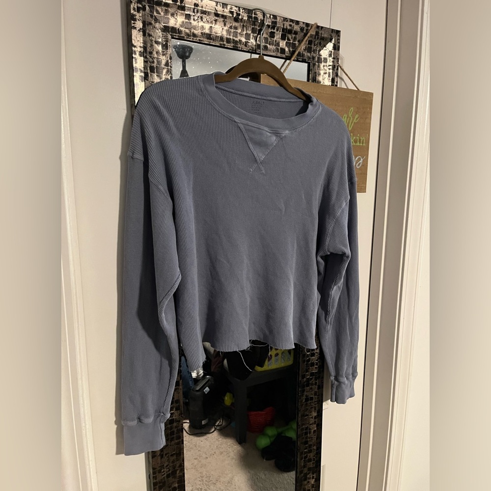 Cute crop top. Super trendy. Great price.